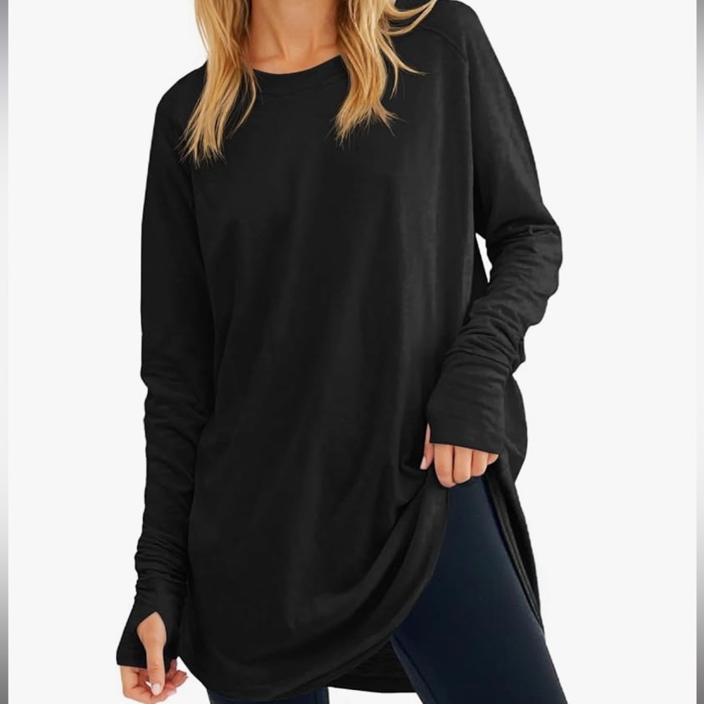 Fisoew Women's Long Sleeve Crew Neck Round Hem Loose Tunic Top with Thumb Holes